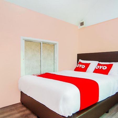 Oyo 578 Pj Resort And Snooker Club Прачуап Кири Кан Екстериор снимка